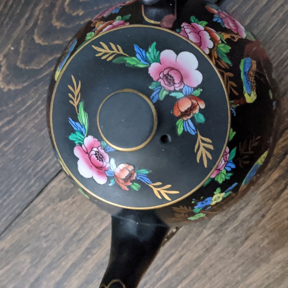 Teapot Vintage Floral Black Ceramic Teapot BEAUTIFUL - Picture 3 of 6